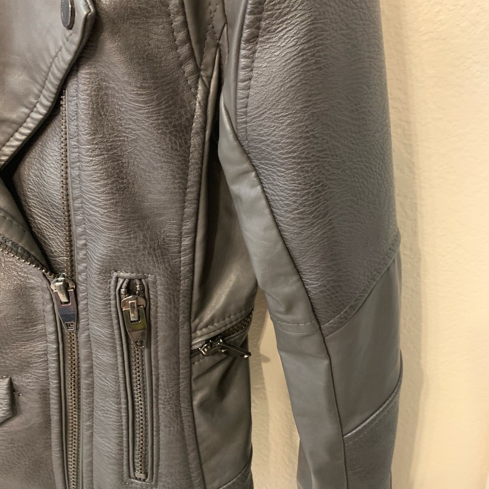 Women’s jacket - Picture 4 of 6